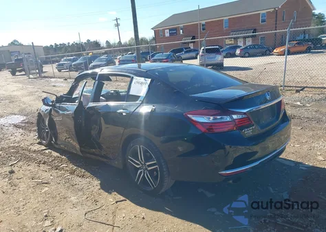 2017 Honda Accord Sport z USA, uszkodzony, nr VIN 1HGCR2F5XHA302470